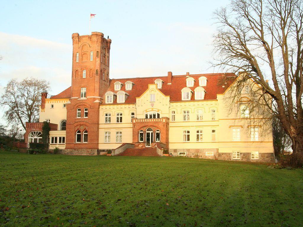 Schloss Lelkendorf, Fewo Hoppenrade Экстерьер фото